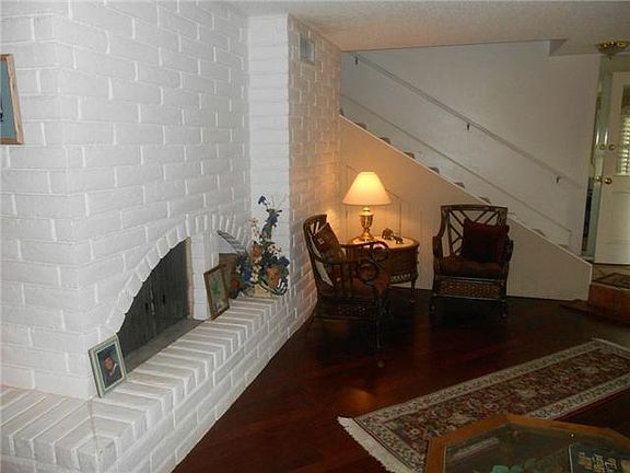 5th image of 500 Thunderbird St #82