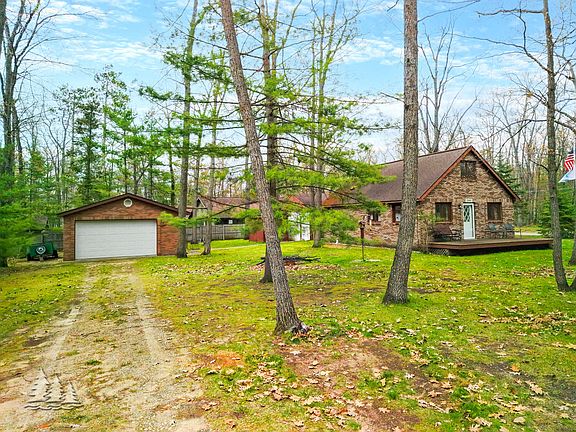 2nd image of 2980 Boulan Rd