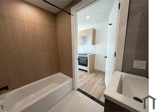 354 E 194th St #3C — Photo 7