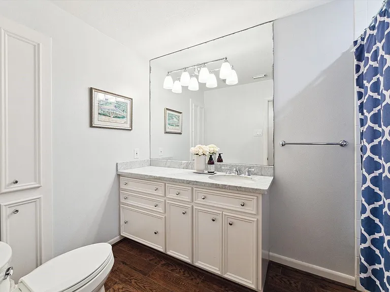 737 Country Ln — Photo 21