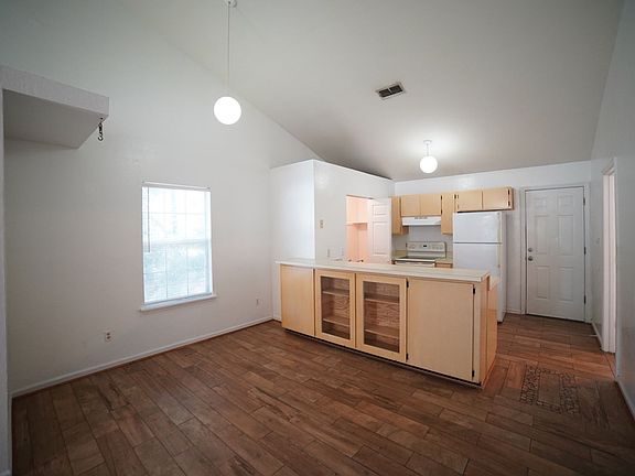 4th image of 6315 S Placid Pl #D2f413139