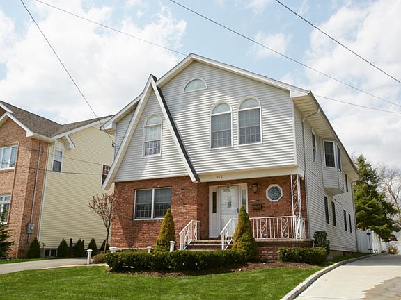 2nd image of 352 Plainfield Ave