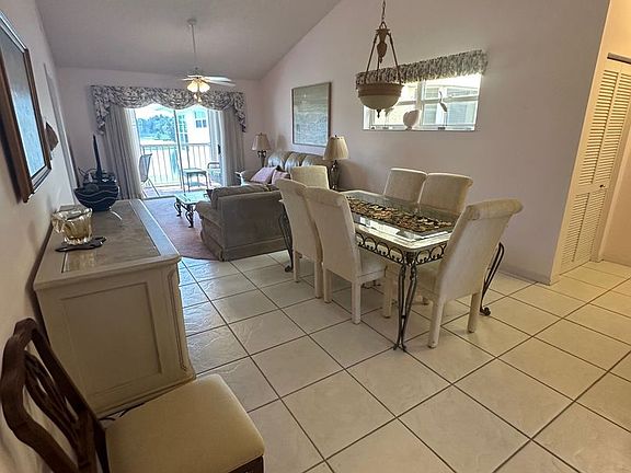 5th image of 177 Grove Isle Cir