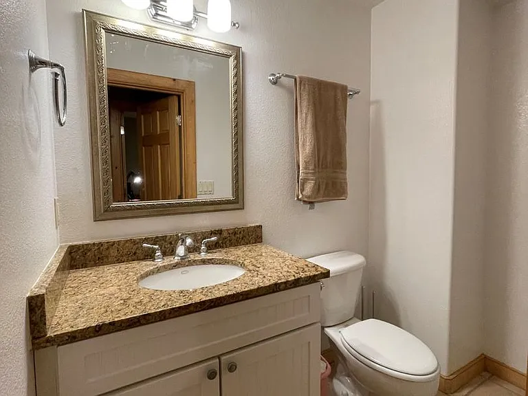 3067 Sacramento Ave — Photo 7