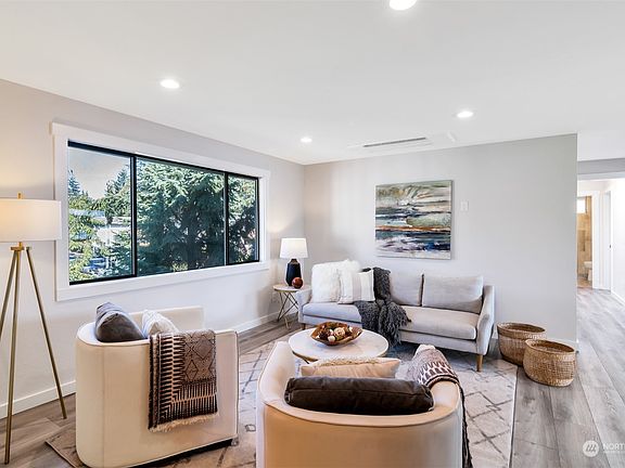 4th image of 17411 NE 45th Street #168