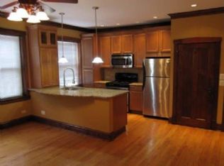 3515 W Argyle St APT 1, Chicago, IL 60625
