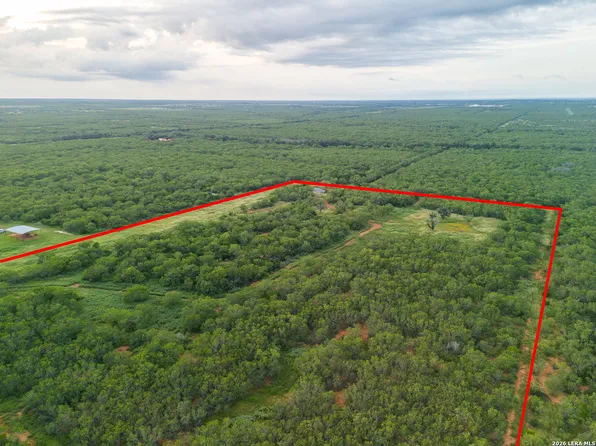 000 E HWY 16, Jourdanton, TX 78026
