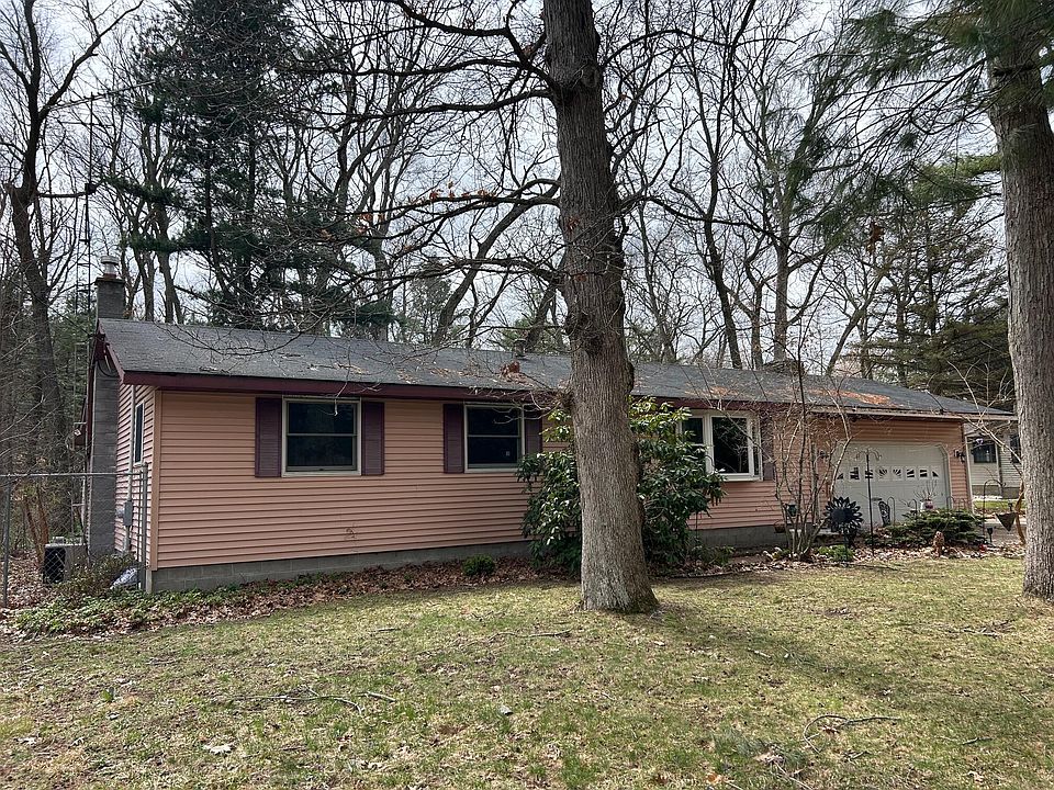 1st image of 15894 Lake Ave