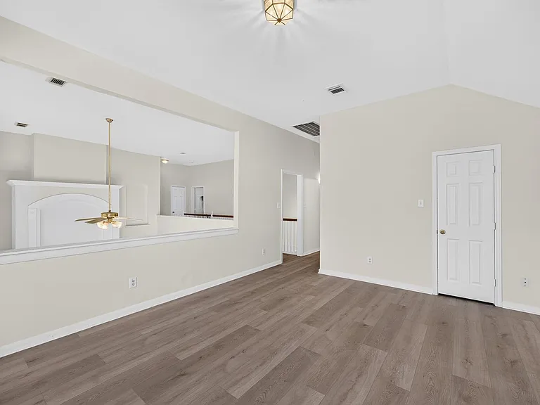 1727 Emma Cove Ct — Photo 34