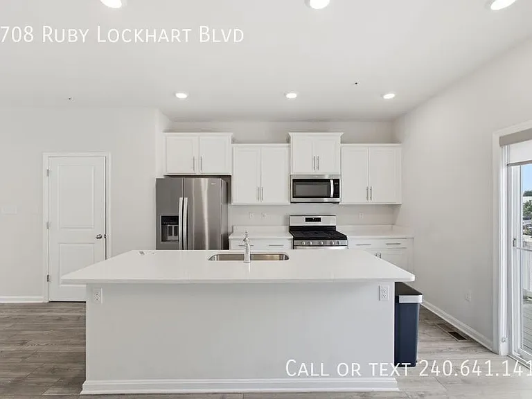 9708 Ruby Lockhart Blvd — Photo 8