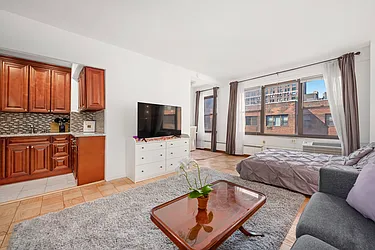 2 Tudor City Place