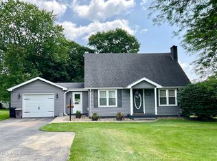 957 Edison Ave, Altoona, PA 16601