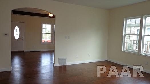 4th image of 5910 S Jefferson St
