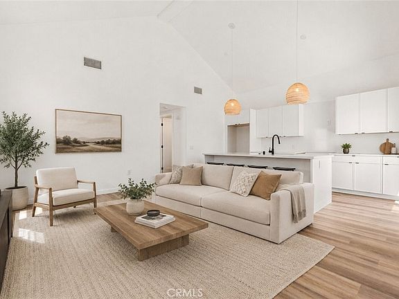 3rd image of 226 B Arena St