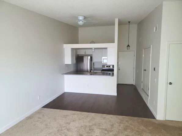 4273 S Salida Way APT 10, Aurora, CO 80013