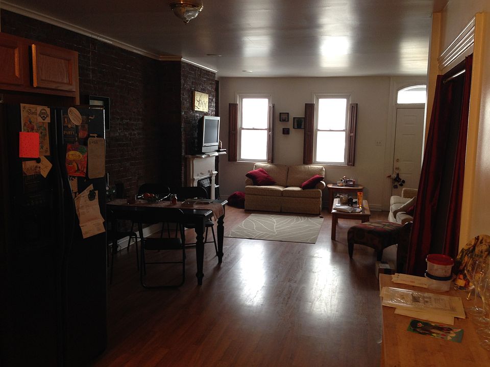 2nd image of 147 S 16th St