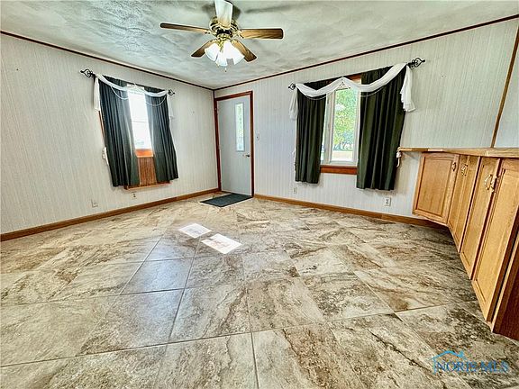 5th image of 340 Meuse Argonne St