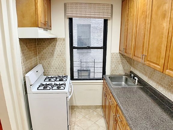 3rd image of 21-48 35th St #3CC