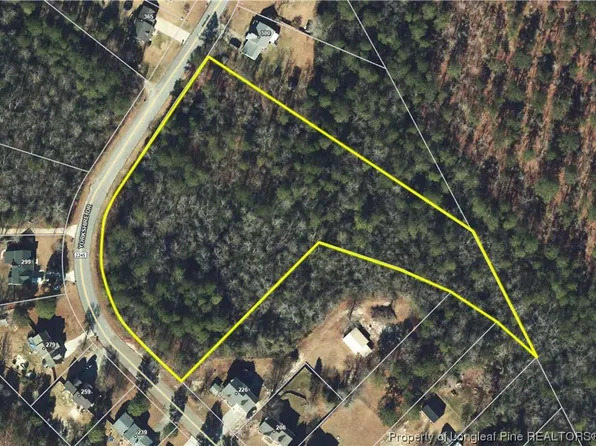 42 Yorkshire Dr, Cameron, NC 28326