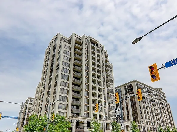 33 Clegg Rd #703, Markham, ON L6G 0G6