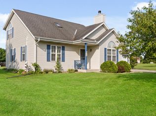 248 N Middle Rd, Belgium, WI 53004