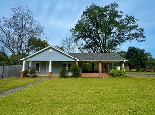 325 Central Ave, Starkville, MS 39759