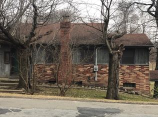 10406 Infirmary Rd, Mantua, OH 44255