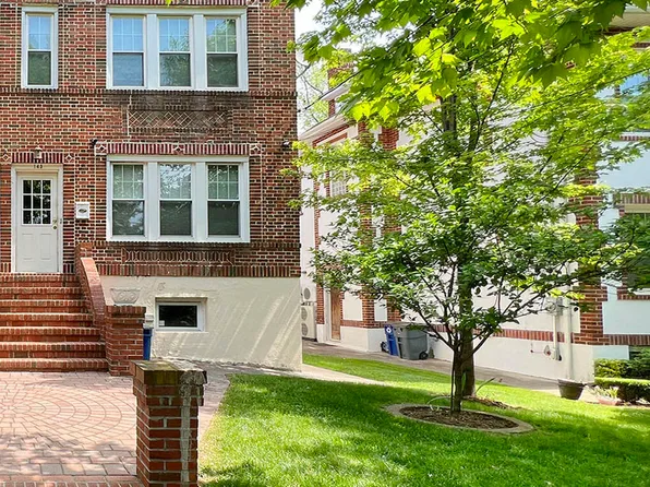 143 Cromwell Ave, Staten Island, NY 10304