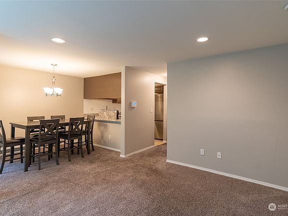 5th image of 4012 S 158th Street #G-24