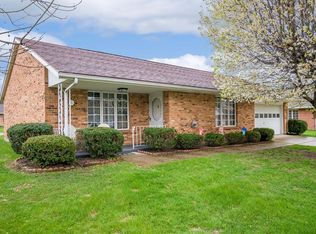 6910 Willow Tree Ln, Dayton, OH 45424