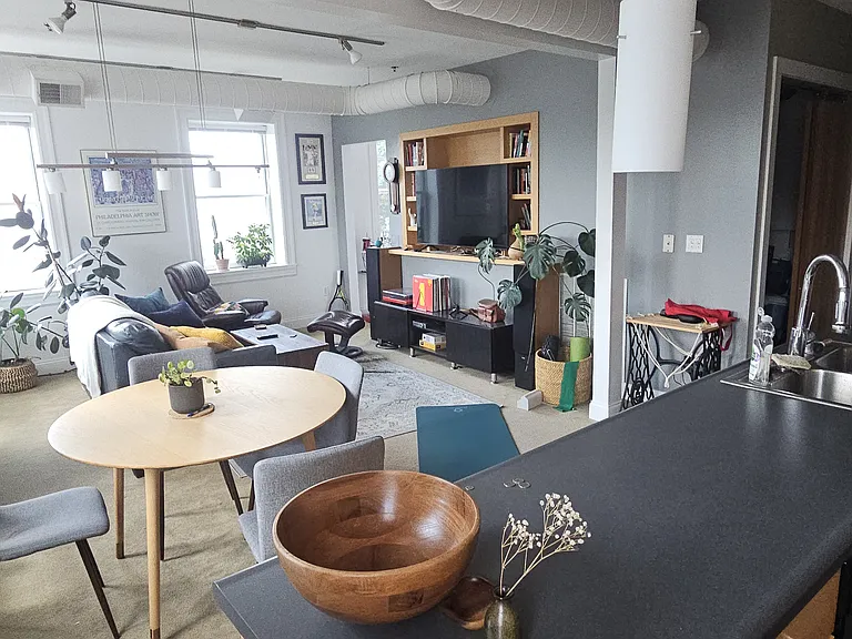 5801 Bryant St #2 — Photo 8