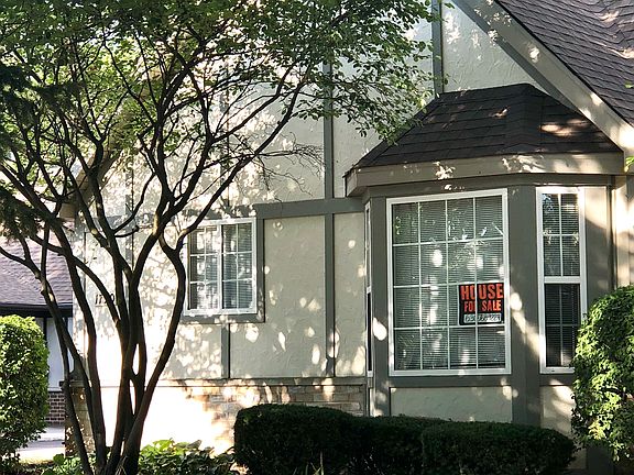 3rd image of 1790 Willow Circle Dr