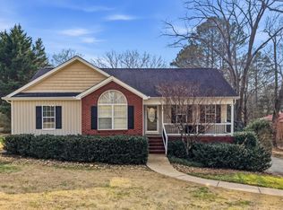 210 Hiwassee Dr NE, Charleston, TN 37310