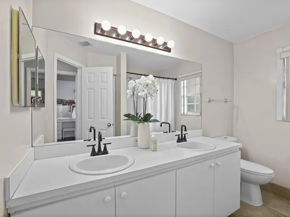 401 NW 16th Pl, Pompano Beach, FL 33060