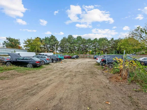 17 S 83RD STREET, West Allis, WI 53214