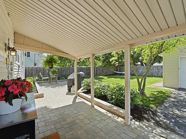 2257 Fishinger Rd — Photo 43