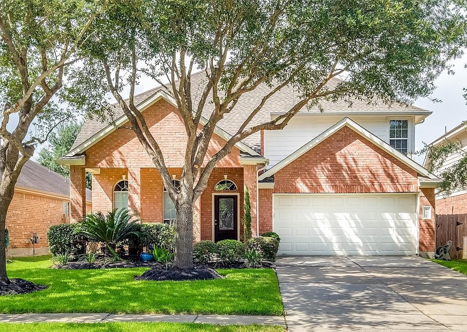 1st image of 26830 Kingston Glen Ln
