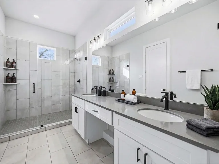 6110 De Campo St — Photo 8