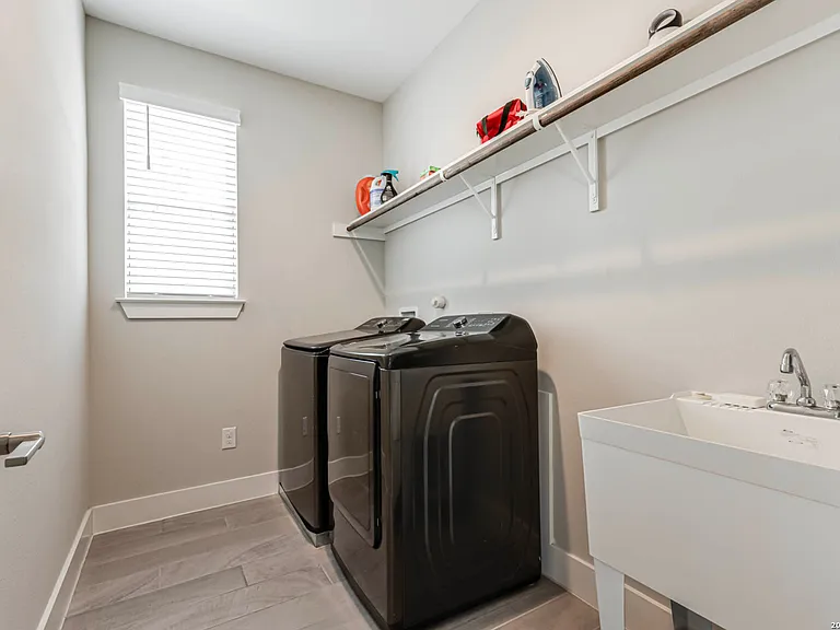 1426 E Sandalwood Ln — Photo 27