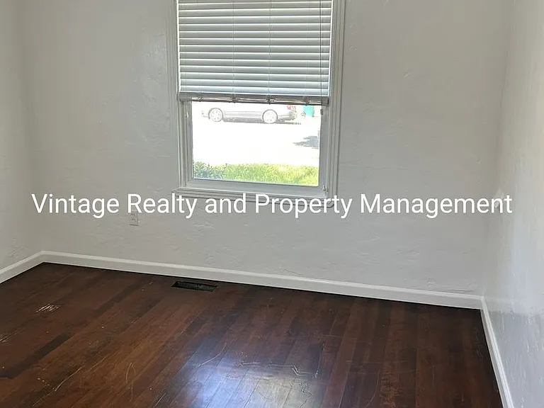 308 Louie Ave — Photo 10