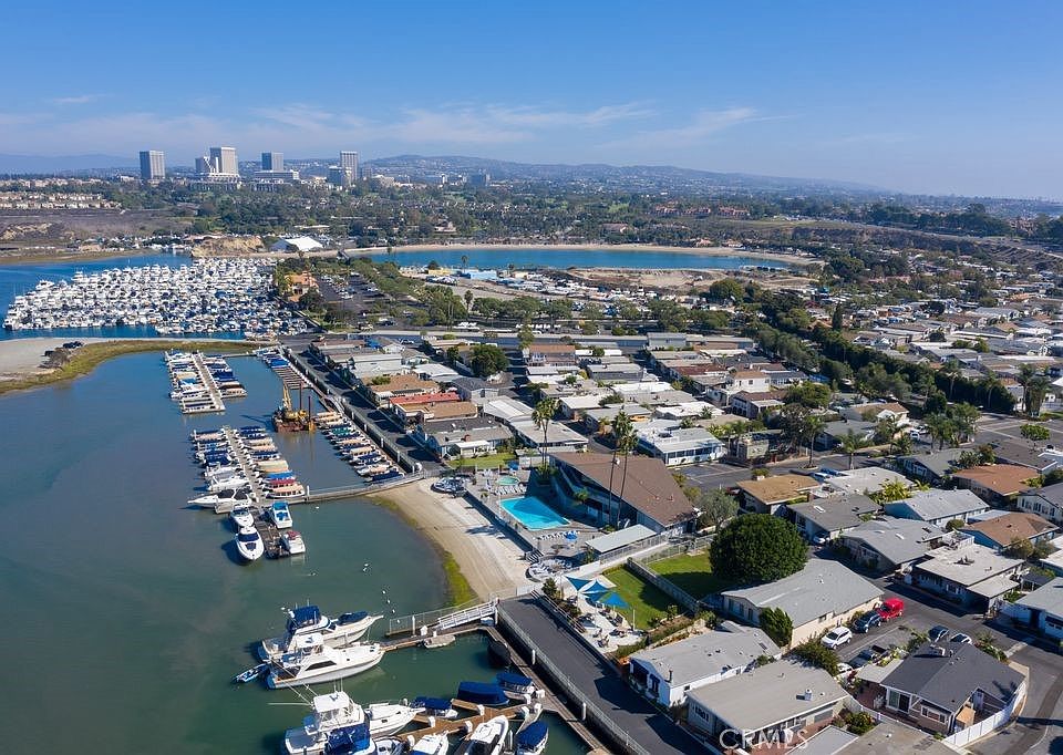 Bayside Village Marina Newport Beach, CA: A Comprehensive Guide