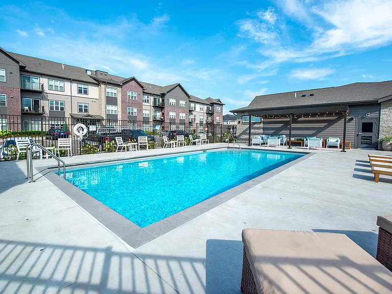 Rush Creek Apartments — Photo 40