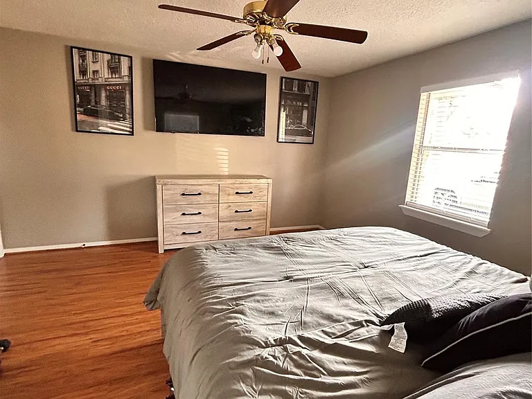 8118 S Hamilton Rd — Photo 10