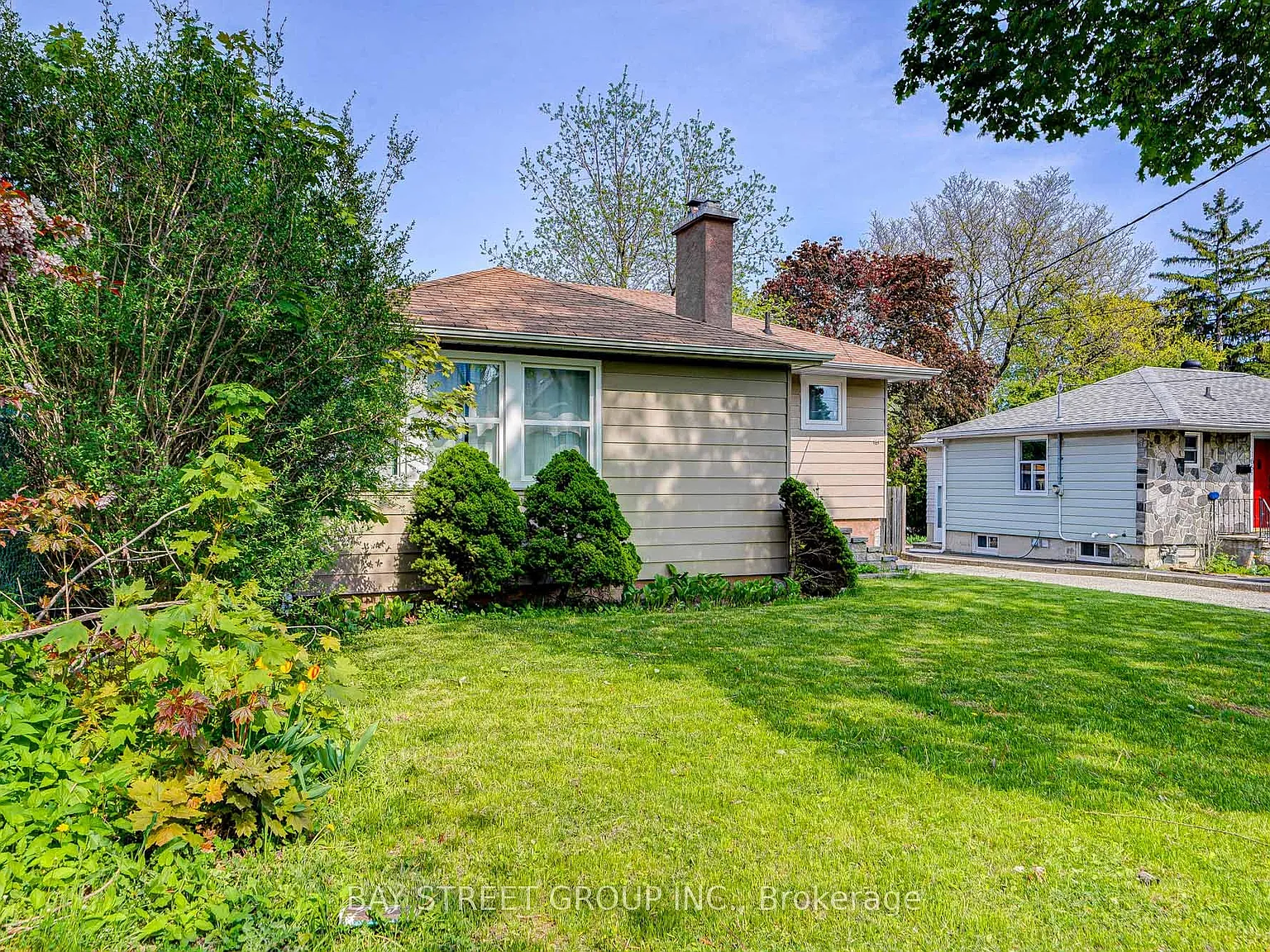 2 bed, $3,900 — Photo 1