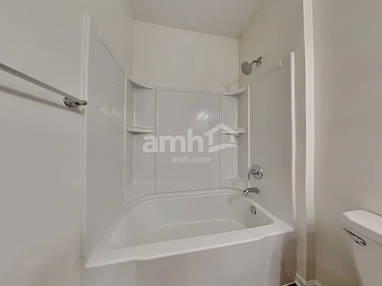 8160 Radican Rd — Photo 15