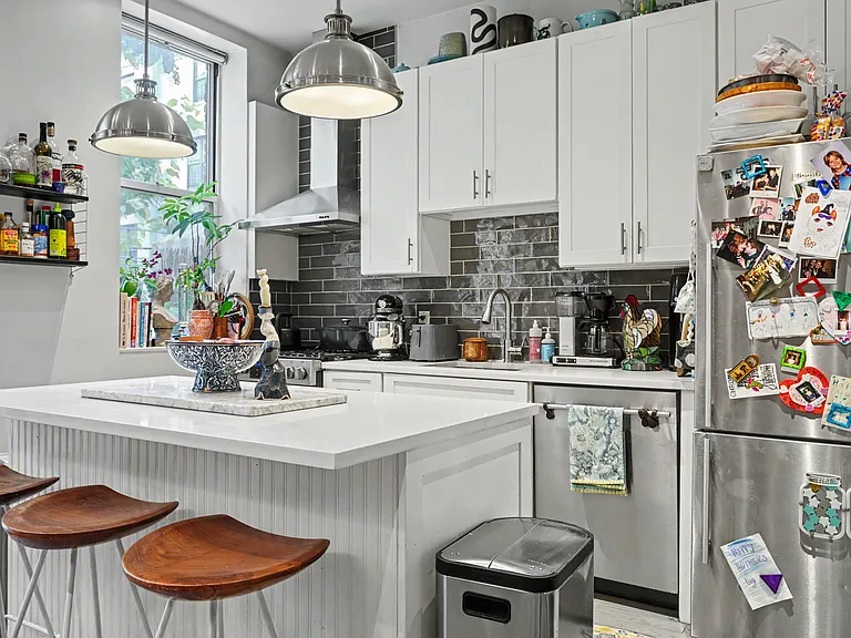 147 Stuyvesant Ave #1 — Photo 5