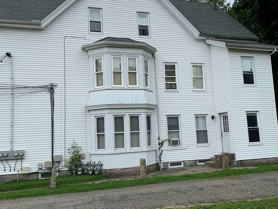1st image of 35 Pleasant St #1R