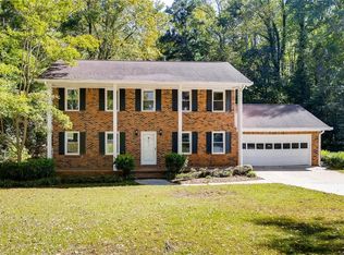 597 Shannon Green Cir SW, Mableton, GA 30126