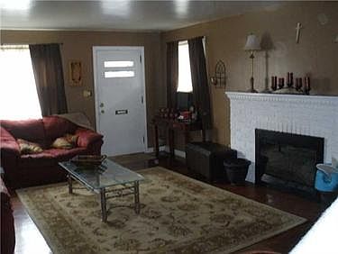 4th image of 711 Brinker Ave