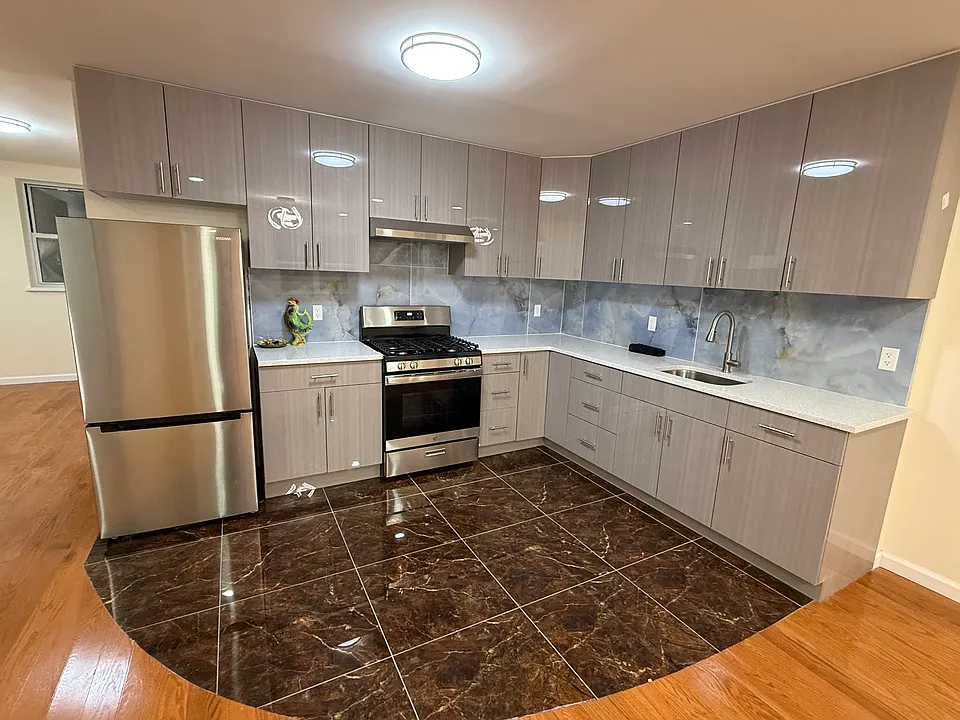 166 Jerome Ave #1